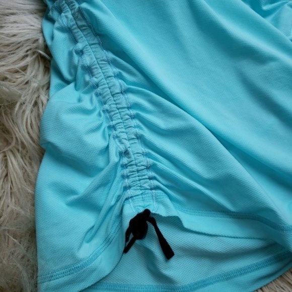 ☀️ 2 for $20 ☀️ Lululemon angel blue yoga top sz 4 - Picture 5 of 6